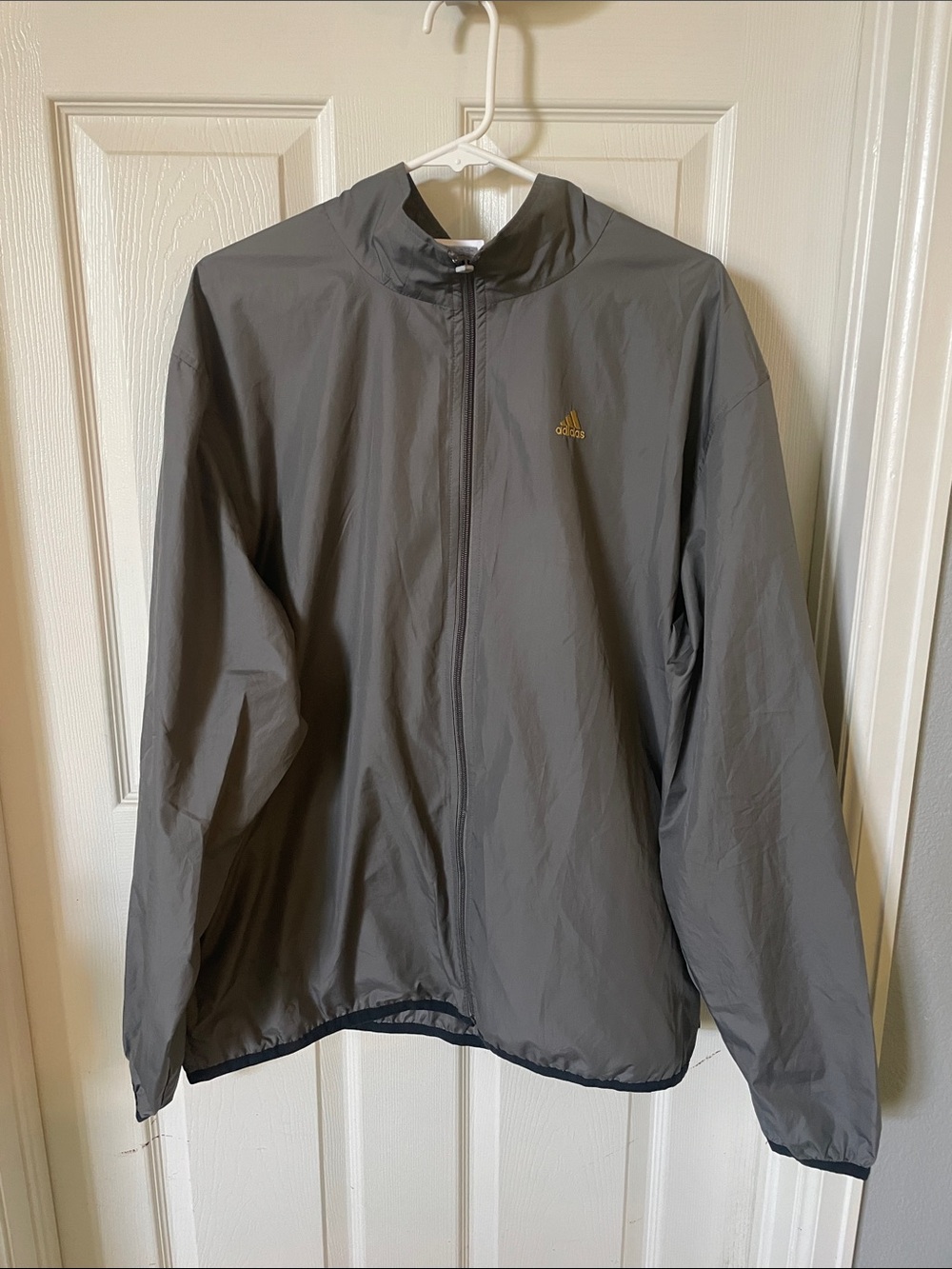 Adidas Men's Lightweight Windbreaker Jacket - Gray. Clamshell Wind, Large